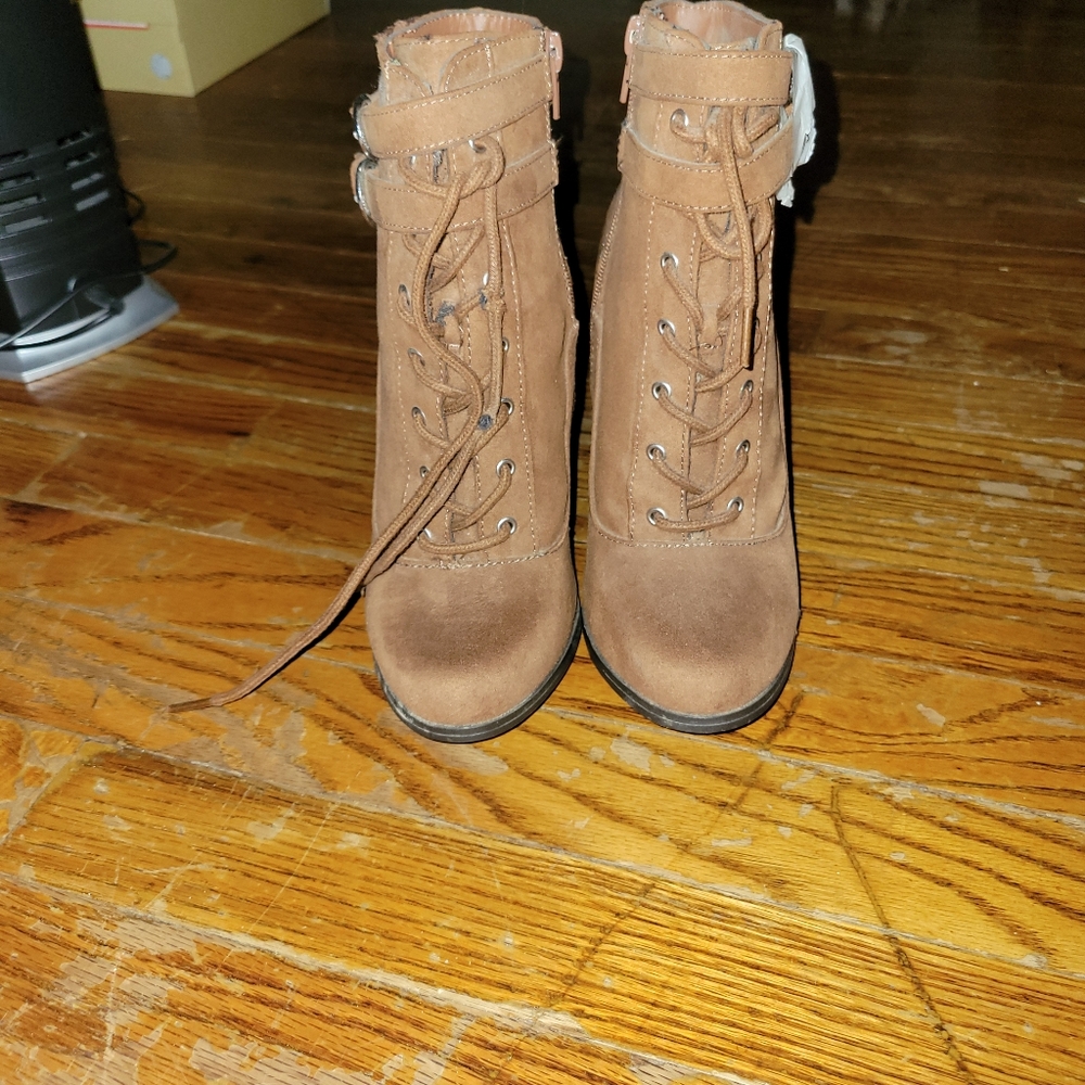 Booties - Picture 3 of 4